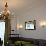 Hotel Savoy 2*