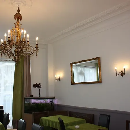 Szálloda Savoy 2*