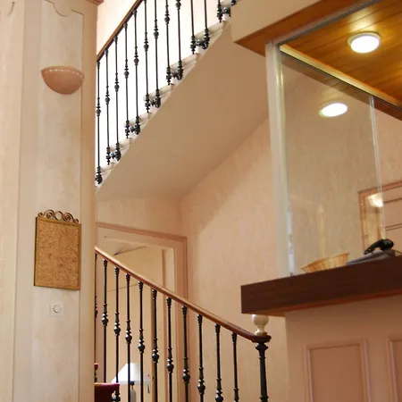 Savoy Szálloda 2*